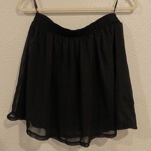 Supre Black flowy overlay skirt - Small